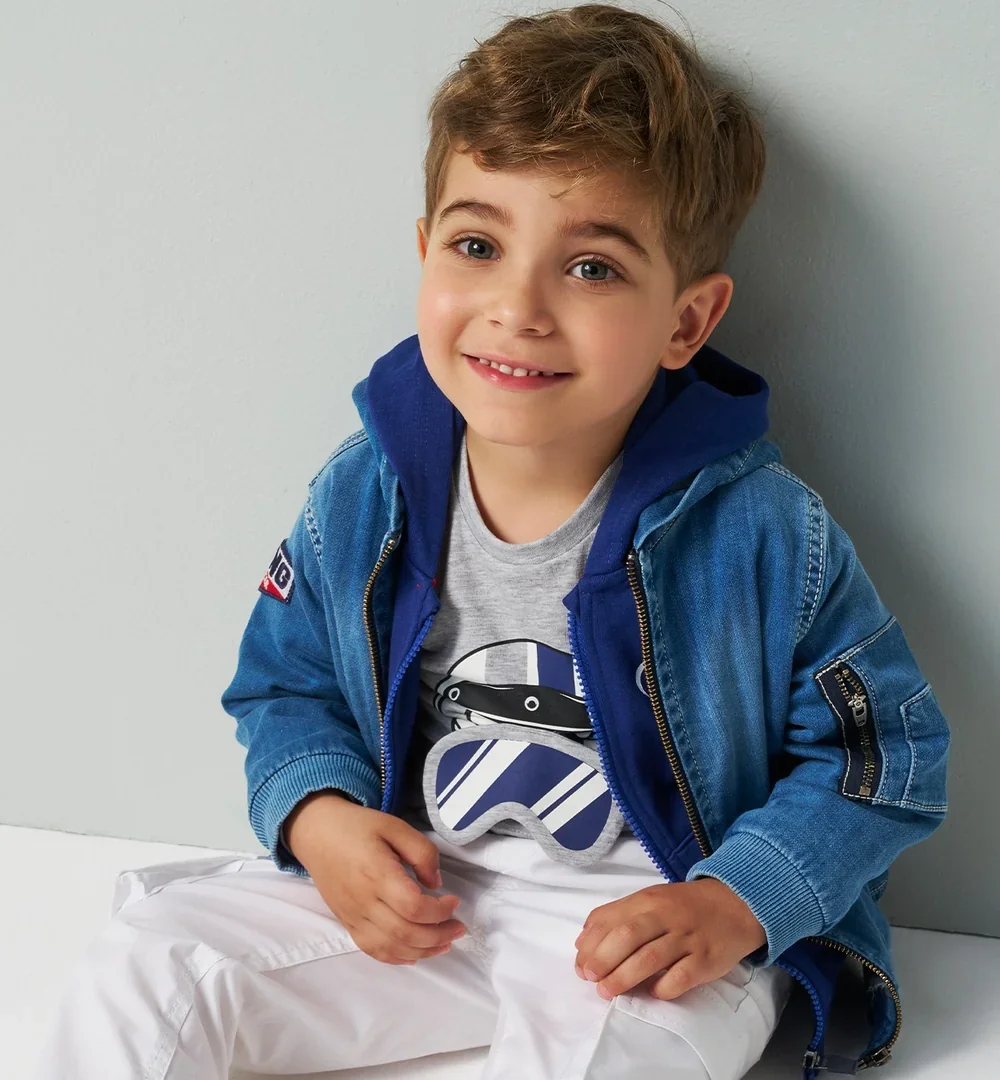 Camiseta niño interactiva con gafas móviles 1 camiseta niño interactiva