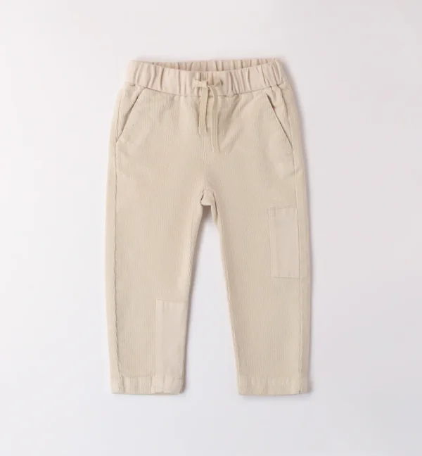 Vestir al niño según la ocasión. 4 Pantalón pana niño